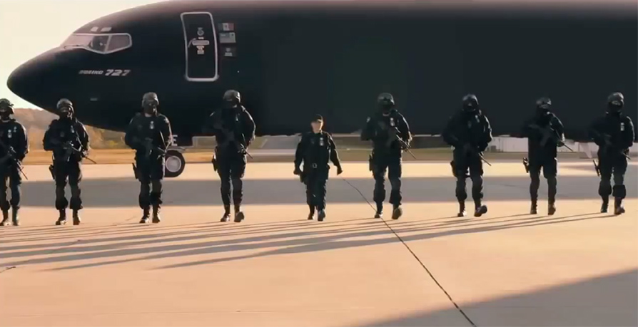 Sabotage movie Mexican police